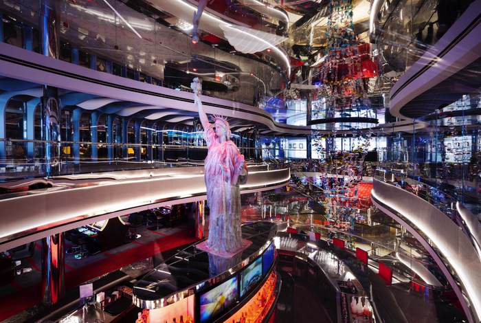 MSC Cruises, MSC Seashore, Danza del Mare 2, Copyrights - Ivan Sarfatti and MSC Rights.jpg